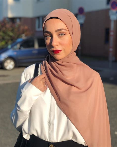 Buat anak 3 smp yaaa min. 💫 #thehijabstyle #jualhijab #hijabistyle #moda #hijabers # ...