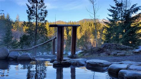 breitenbush hot springs renaissance travel oregon