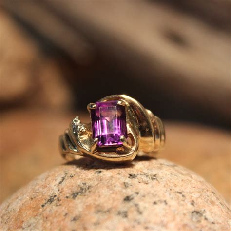 Vintage 10k Solid Gold Diamond And Amethyst Ring 53 Grams Size 65