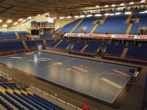 Maybe you would like to learn more about one of these? Płock - Orlen Arena, wnętrze hali