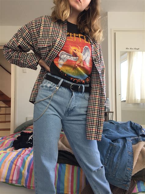 mom jeans with chains grunge grunge outfits winter summer grunge outfits 80s inspired outfits