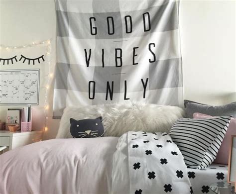20 ridiculously awesome dorm essentials you can get on amazon society19