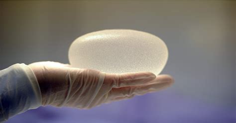 Fda Links Breast Implants To Rare Cancer Popsugar Beauty