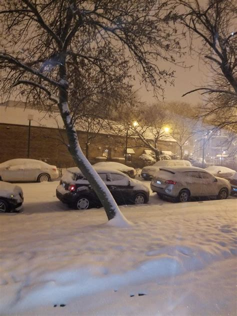 Photos Snowstorm Hits Chicago Area
