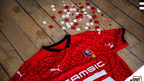 Découvrez les anniversaire urbansoccer, anniversaires sportifs pour enfant : SRFC : Le nouveau maillot du SRFC est arrivé! | Rennes Sport
