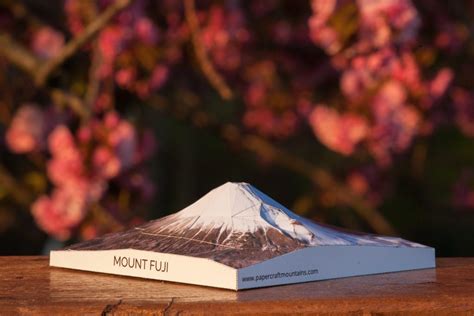 Papercraft Mountains Make Iconic Mountains Of Paper