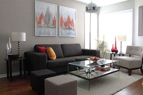 desain ruang tamu sederhana  nampak mewah grey sofa living room