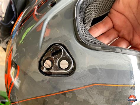 I loved the original hornet. Helmet Showdown: Arai XD-4 vs. Shoei Hornet X2 vs. Klim ...