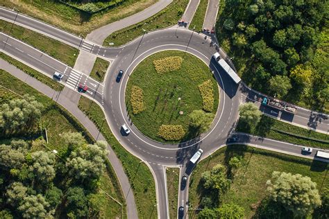 Massachusetts Is Converting Its Rotaries Into Roundabouts