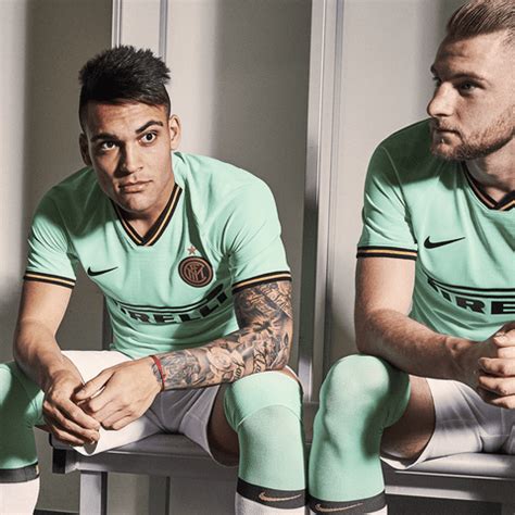 Get up to 50% off. Lautaro Martínez presentó la nueva camiseta de Inter ...