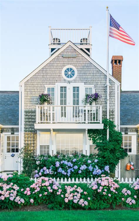Ctshorelinelivin Nantucket Home Beach Cottage Style Preppy House