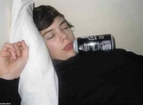 Harry Sleeping One Direction Photo 31335819 Fanpop