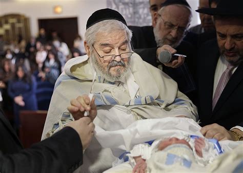 Nyc Orthodox Jews Reach Deal On Circumcision Suction Ritual Chattanooga Times Free Press