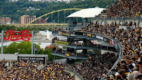 Spectator Dies After Escalator Fall At Pittsburgh Steelers’ Stadium
