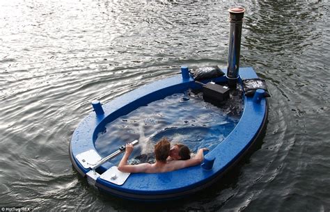 Hotel Offers Trips On The Worlds First Floating Hot Tub Daily Mail