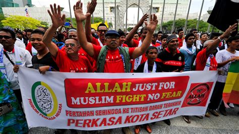 .by ipsos, malaysian respondents slightly overestimated the proportion of muslim population in their country. Malaysia King says 'Allah' is only for Muslims — RT World News