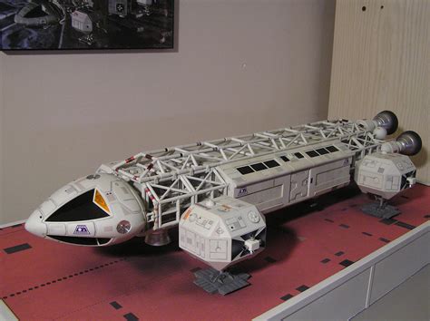 Space 1999 Eagle Transporter Science Fiction Plastic Model Kit 1