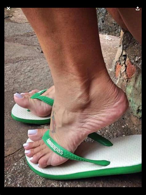 Pin By Ghadaelmahdy On Flip Flops 2019 Sexy Feet Sexy Toes Gorgeous