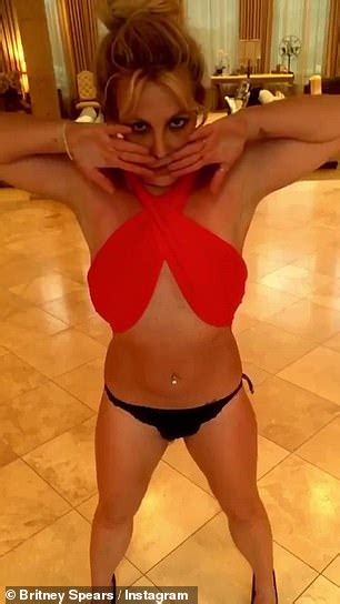 Britney Spears Flashes Her Toned Midriff In Her Latest Ethereal Instagram Self Portrait Daily