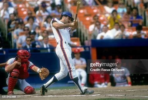 Louis Cardinals Keith Hernandez Photos And Premium High Res Pictures