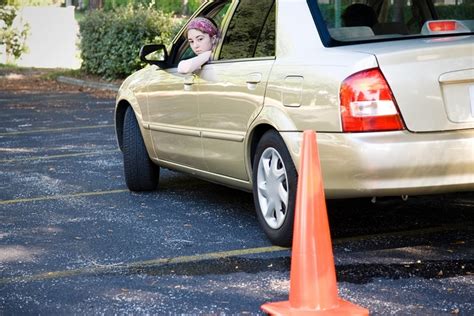 8 Reverse Parking Tips For Driving Beginners Minivan Momma