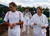 The adorable couple celebrate roger federer's win by holding each other's the young lovebirds actually met at the 2000 sydney olympics. Young Roger and Mirka - Roger Federer Photo (31424741 ...