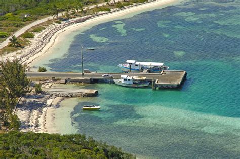 Clarence Town Dock In Clarence Town Li Bahamas Marina Reviews