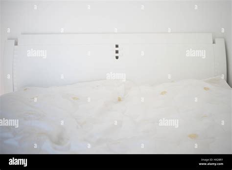 Close Up White Bedding Sheets Stock Photo Alamy