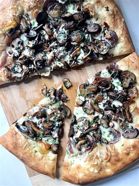 Super Mushroom Pizza And Pretend Its A City Djalali Cooks A Pizza