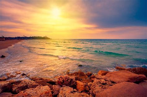 Panama city beach sunsets and beautiful families enjoying them. 8 of Israel's best beaches for sunsets | From the Grapevine