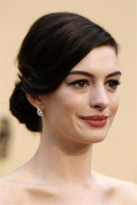 ️anne Hathaway Updo Hairstyles Free Download