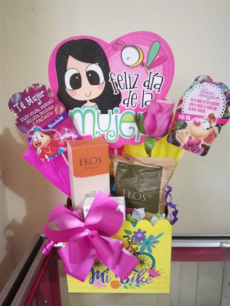 Detalle Dia De La Mujer Dia De La Mujer Manualidades Feliz Día De