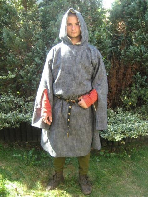 Looking For Clothing 9th Century New Fashion Medieval Costume