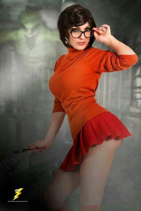 Kristen Hughey As Velma Dinkley Certified Cosplayers Velma Dinkley Cosplay Girls Cosplay