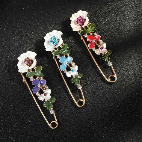 2017 Large Vintage Female Pins And Brooches For Women Collar Lapel Pins