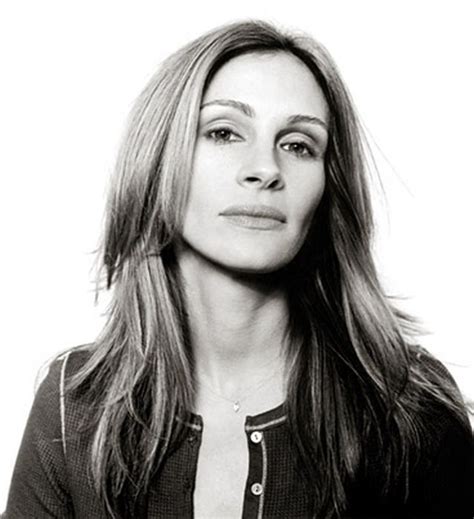This site contains information about black and white portraits of famous women. Amazing Black and White Celebrity Portraits (59 pics)