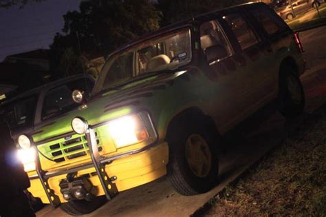 Guy Turns Ford Explorer Into Jurassic Park Ford Explorer