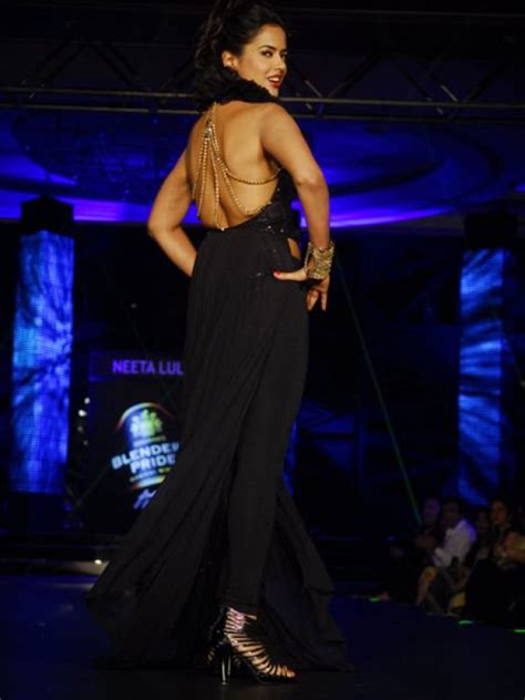 Photos Gallery Of Bollywood Tollywood Sexiest Backless Beauties
