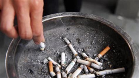 greece launches ban on smoking