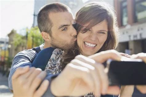 Men Taking A Lot Of Selfies Could Be A Sign Of Psychopathy Mirror