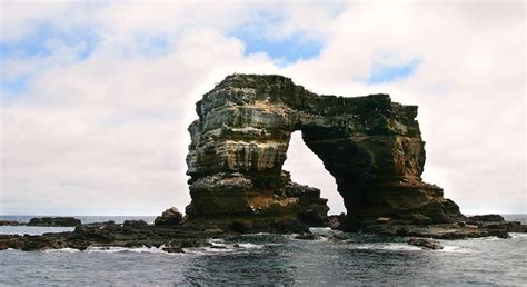Darwin's arch, galapagos islands, ecuador. 7 Galapagos Places Named for Charles Darwin | Galapagos ...
