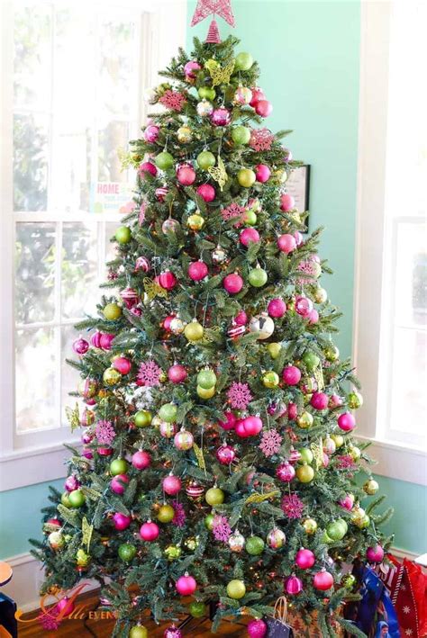 40 stunning small christmas tree decoration ideas. Beautiful Christmas Tree Decorating Ideas - An Alli Event