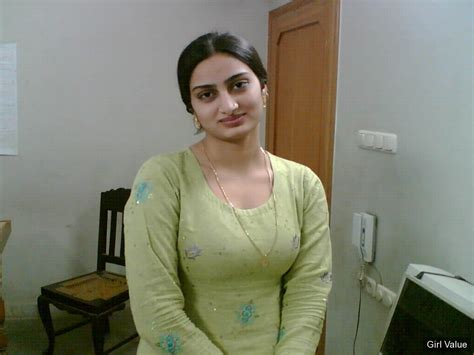 Token317 Beautiful Pakistani Girl In Tight Stylish Dress