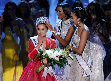 actress in bikini miss universe 2012 olivia culpo crowning moment photo