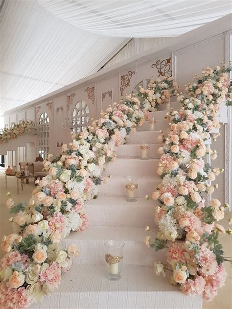 We have included below some ideas of the most brilliant outdoor steps with flower planters and pots, which you can use for inspiration at your own home. 15 Pretty Perfect Floral Staircase Decor | Wedding staircase, Wedding flower decorations ...