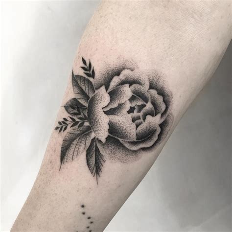 Https://tommynaija.com/tattoo/dotwork Flower Tattoo Design