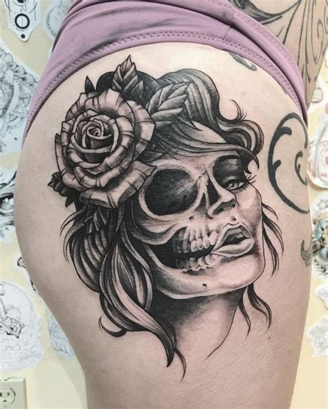 Half Skull Woman Tattoo Actualtattoos In 2020 Skull Thigh Tattoos Skull Sleeve Tattoos