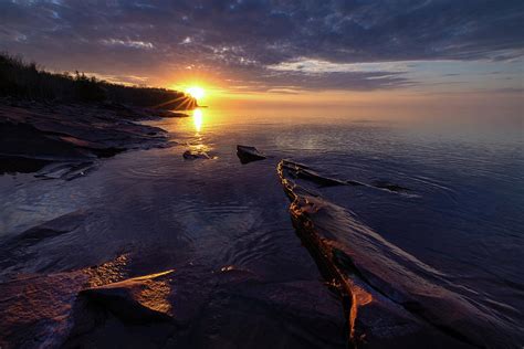 Sunset At Porcupine Mountain Shoreline Photograph By Craig Sterken