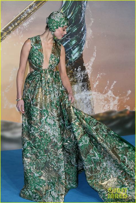 Amber Heard Brings Mera To Life With Epic Aquaman Premiere Look Photo 4187817 Amber Heard