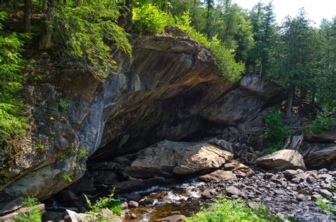 Natural Stone Bridge And Caves Park Pottersville Ny Dig The Falls